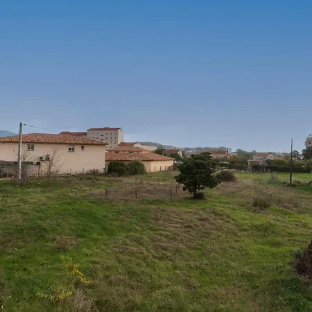 La Boetie A By Interhome